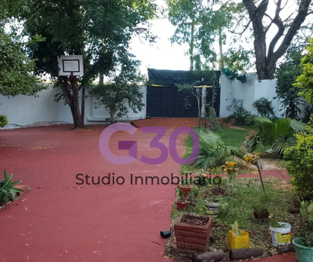 Quincho / Casa a la venta Barrio Pellegrini.