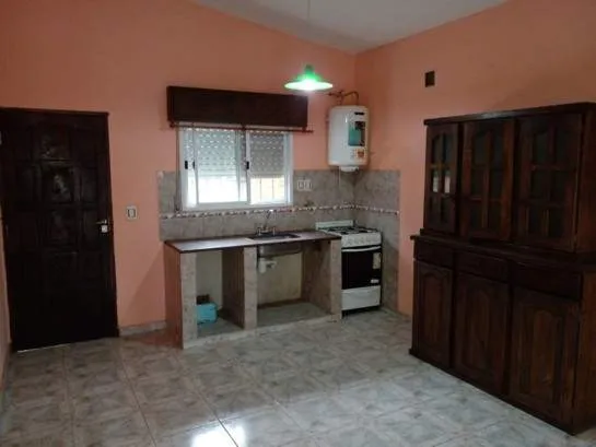 CHALET CON AMPLIO TERRENO