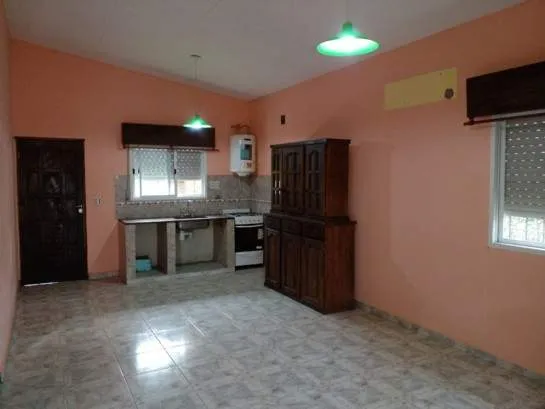 CHALET CON AMPLIO TERRENO