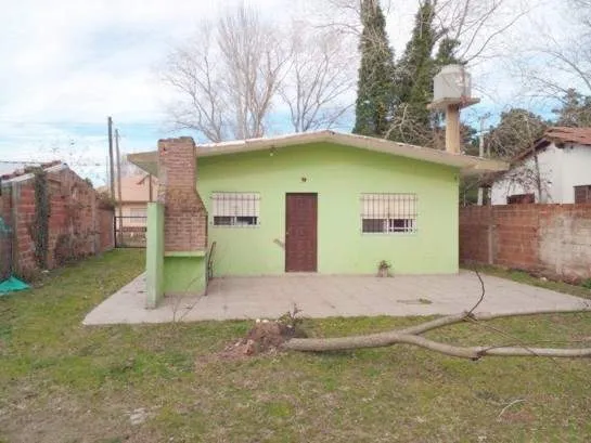 CHALET CON AMPLIO TERRENO