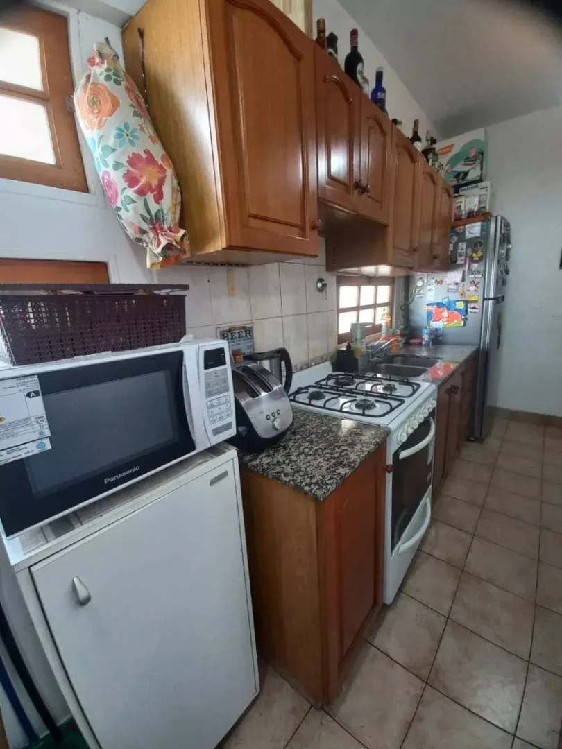Tres Ambientes Con Cochera Y Balcón En Floresta