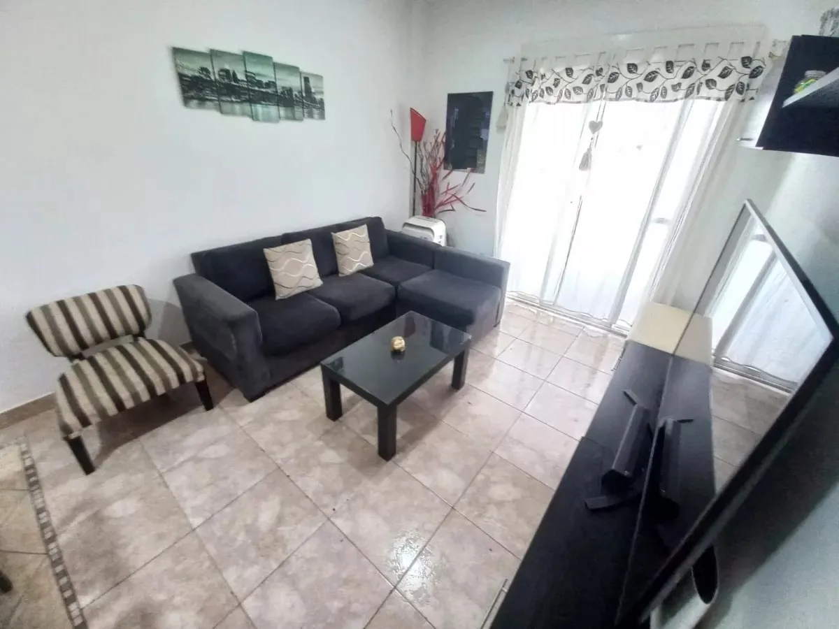 Tres Ambientes Con Cochera Y Balcón En Floresta