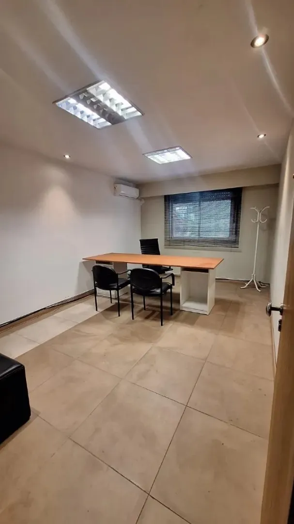 Pellegrini 1800, San Martín, Barrio Parque Gral San Martín,