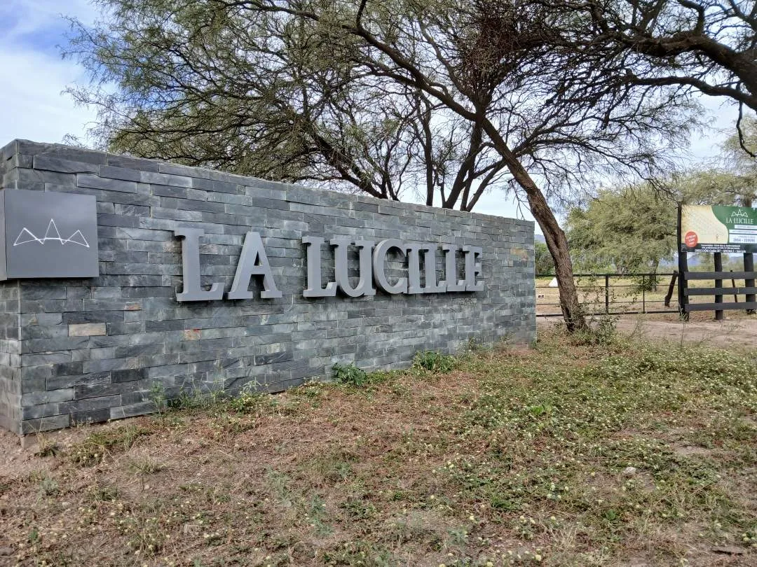 Terreno.  B° La Lucille