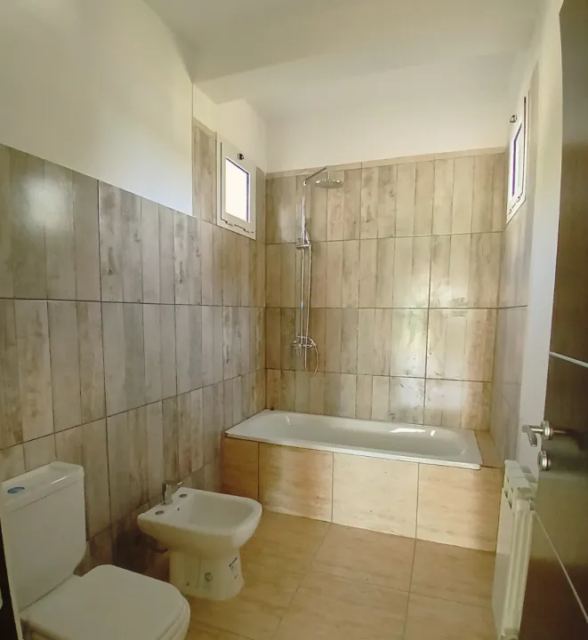 Casa. Barrio Chacras del Zorzal. Juana Koslay