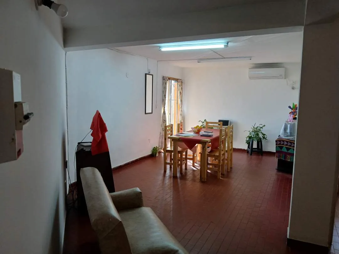 Departamento 4 Dormitorios. Rivadavia y Buenos Aires