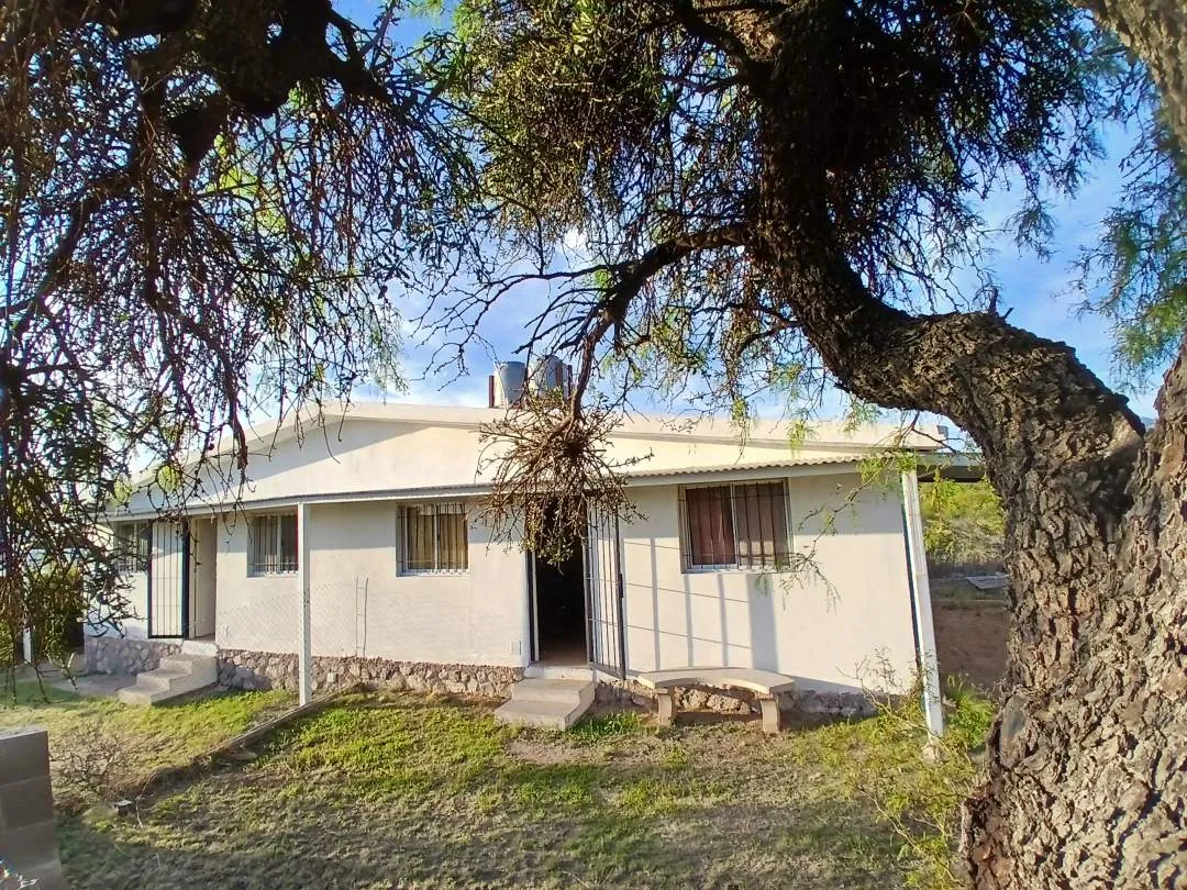 Complejo de Cabañas + Local Comercial + Casa