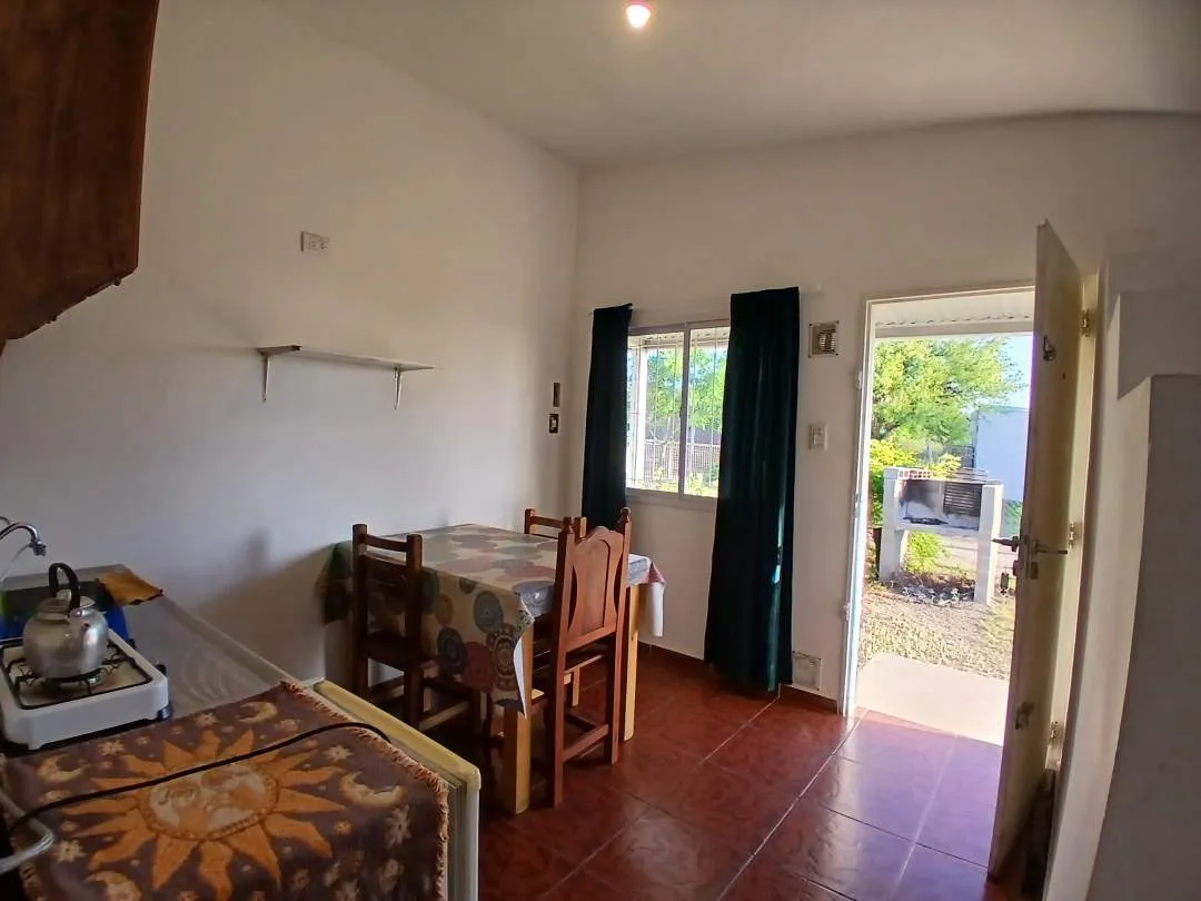 Complejo de Cabañas + Local Comercial + Casa