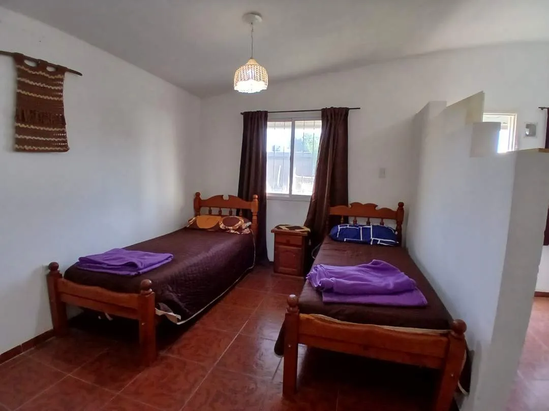 Complejo de Cabañas + Local Comercial + Casa