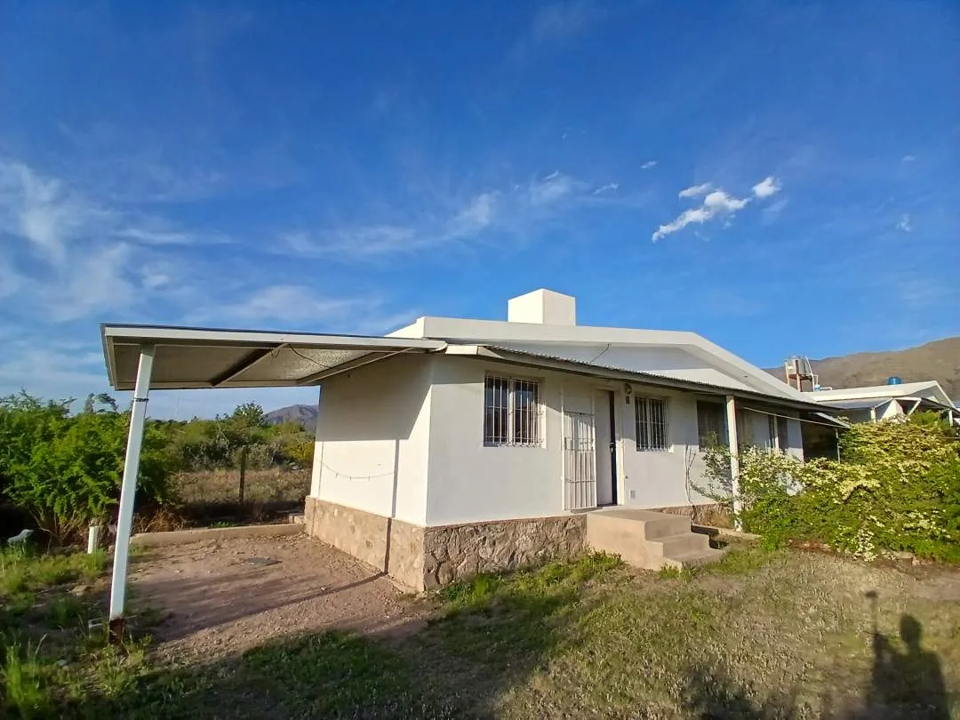 Complejo de Cabañas + Local Comercial + Casa