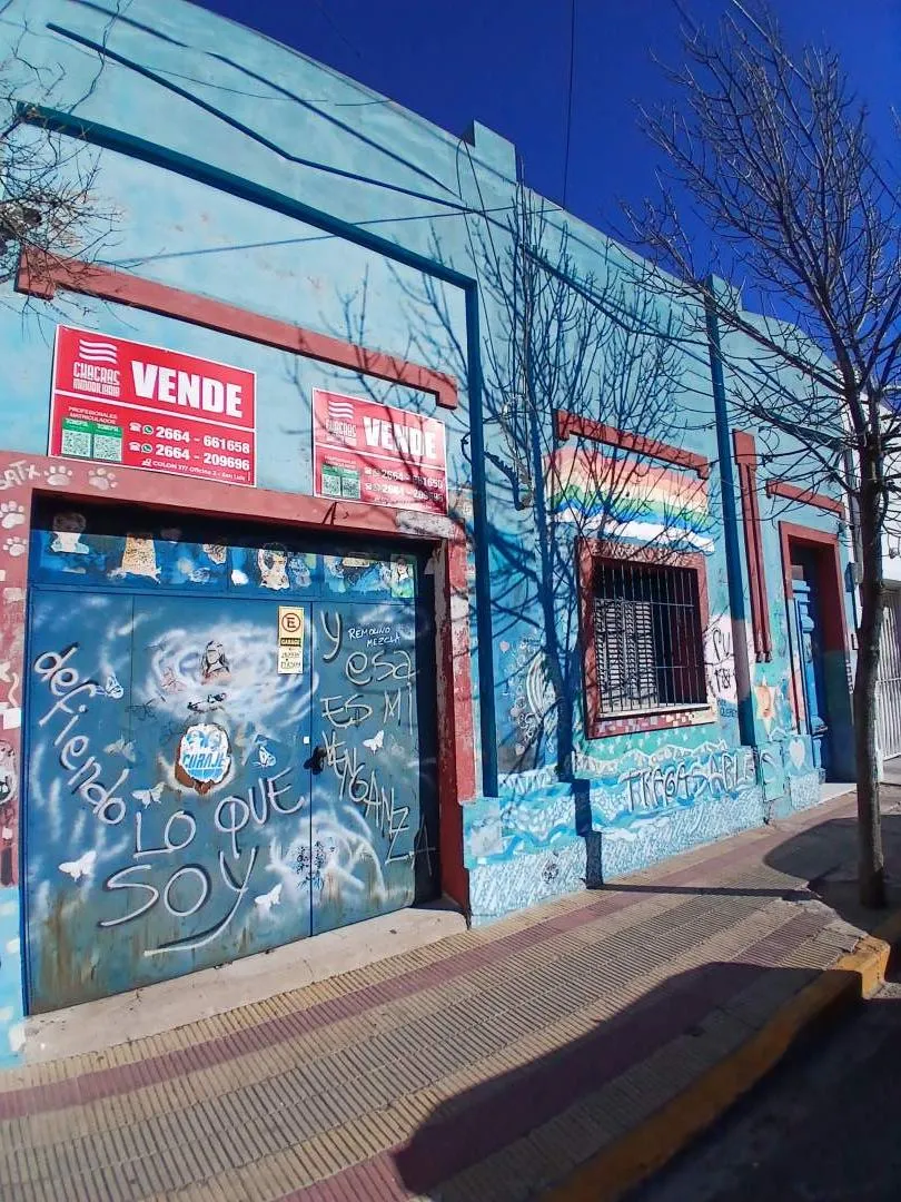 Casa. Chacabuco y 25 de Mayo