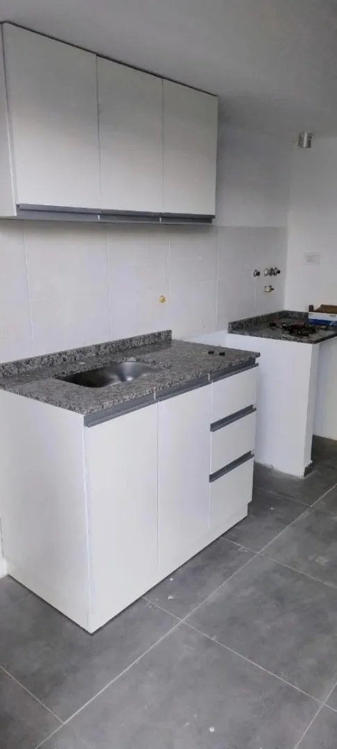Melo 100, Lomas De Zamora, Lomas De Zamora