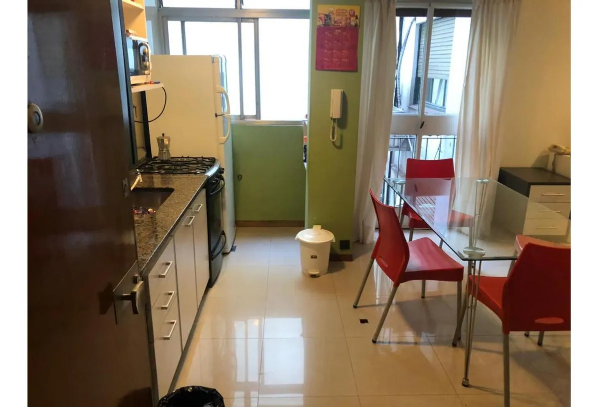 Lindo Departamento En El Corazón De Recoleta