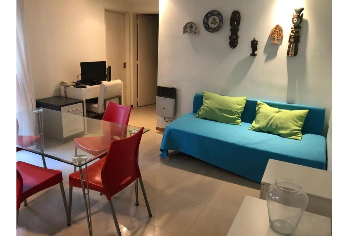 Lindo Departamento En El Corazón De Recoleta