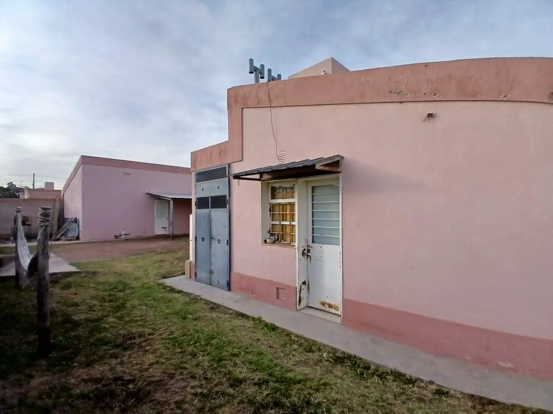 Casa + Local Comercial. B° Viviendas Productivas