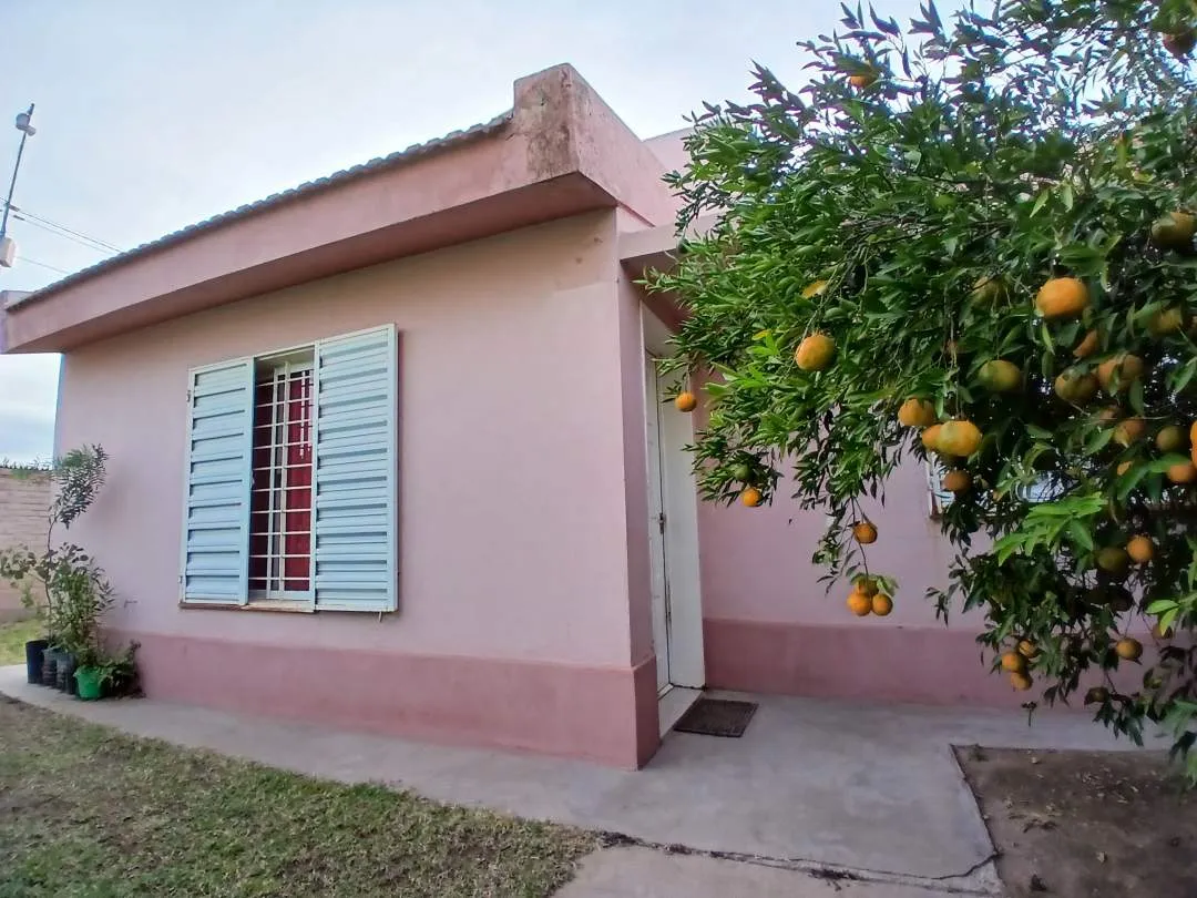 Casa + Local Comercial. B° Viviendas Productivas