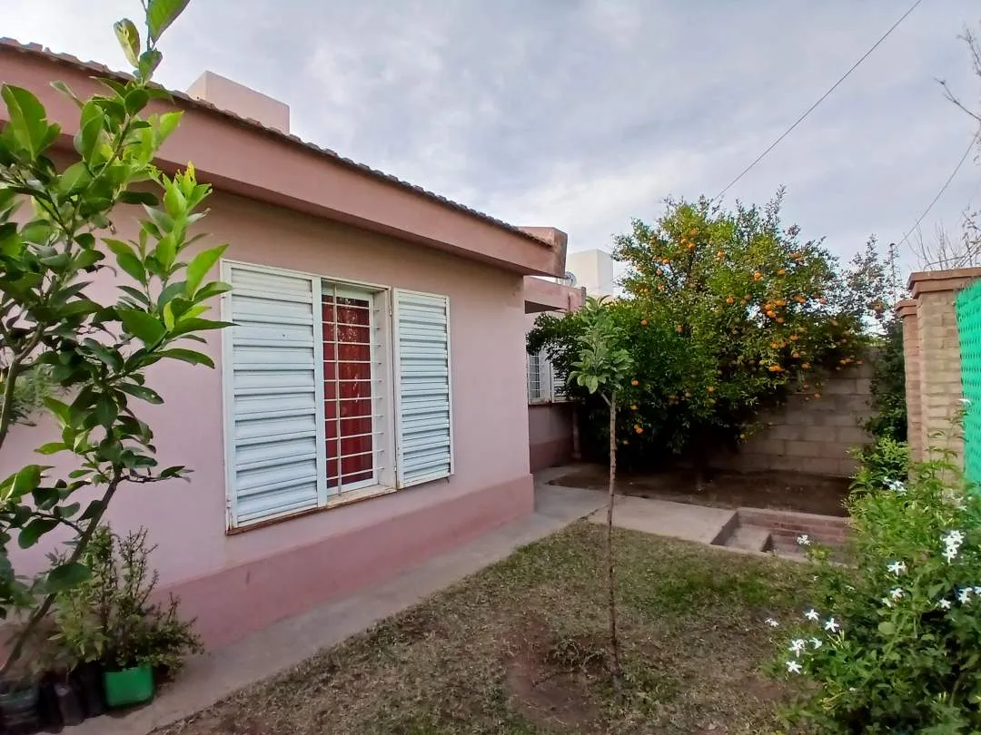 Casa + Local Comercial. B° Viviendas Productivas