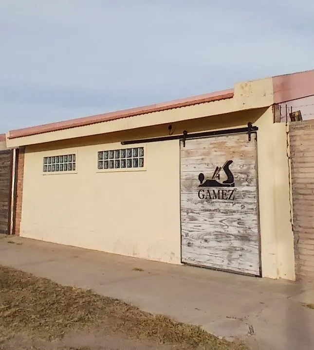 Casa + Local Comercial. B° Viviendas Productivas