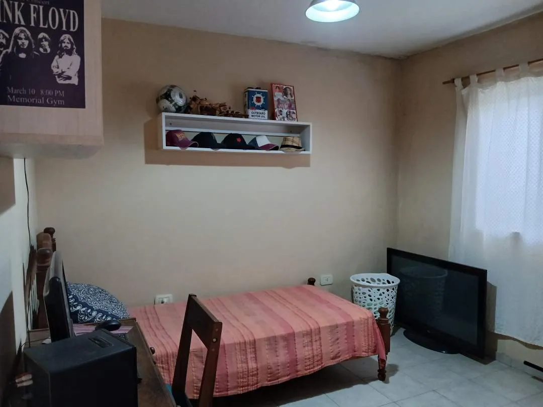 Casa + Local Comercial. B° Viviendas Productivas