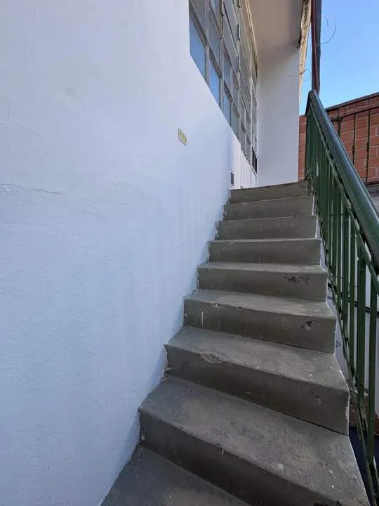Alquiler. Departamento dos dormitorios. Peatonal Rivadavia y Paseo del Padre.