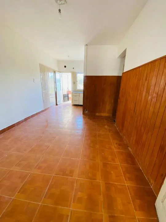 Alquiler de casa en La Merced "A metros de Av. Lafinur"