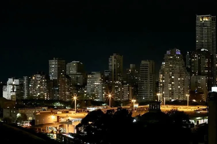Con Vista Al Campo De Polo Y Al Rio Con Balcon