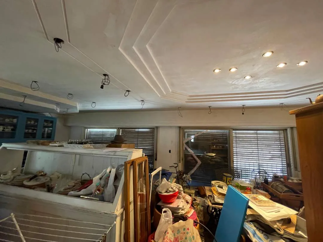 Galpon /depósito con 2 Departamentos en Block-Venta-Martín Coronado