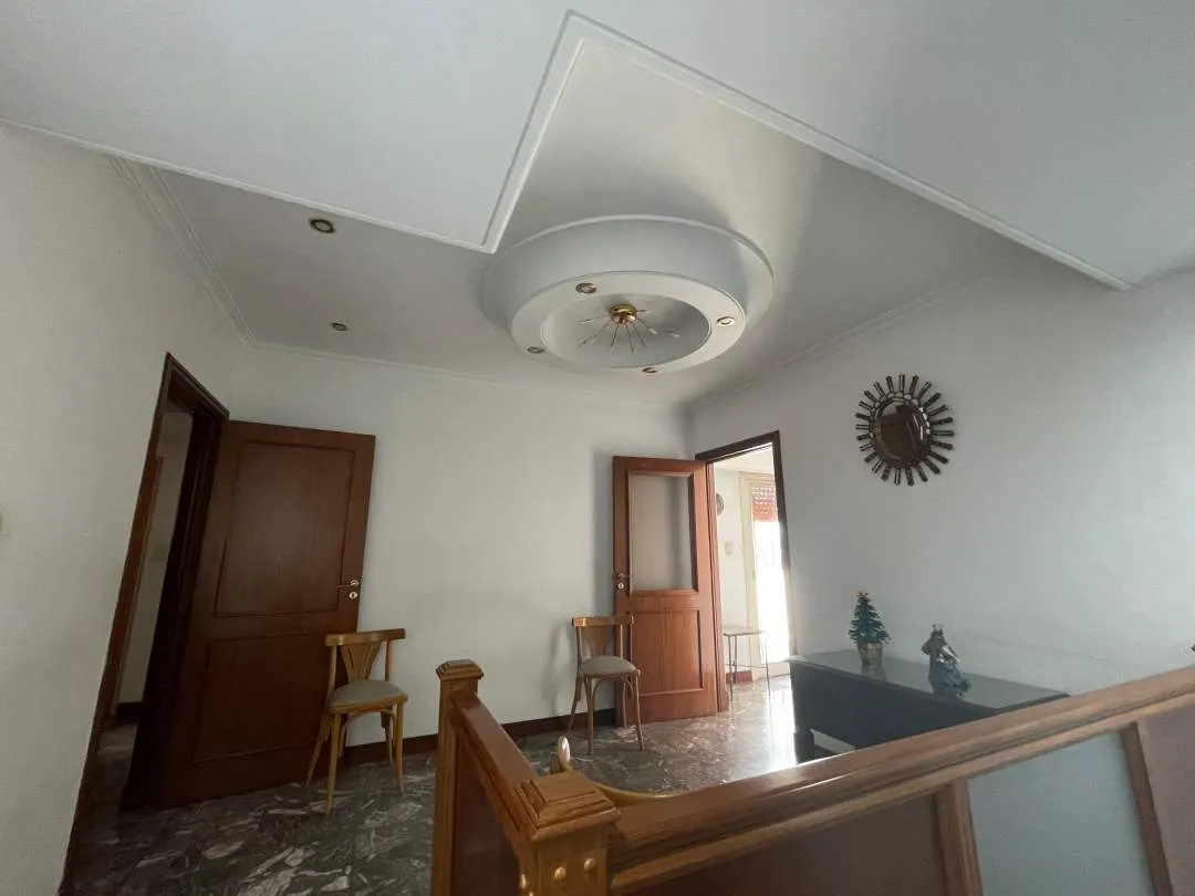 Galpon /depósito con 2 Departamentos en Block-Venta-Martín Coronado