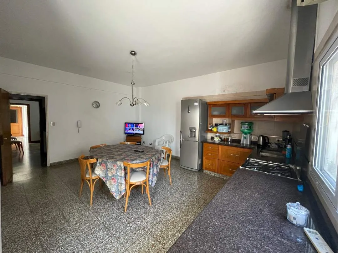 Galpon /depósito con 2 Departamentos en Block-Venta-Martín Coronado