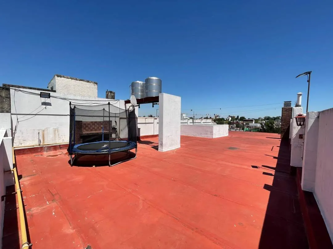 Galpon /depósito con 2 Departamentos en Block-Venta-Martín Coronado