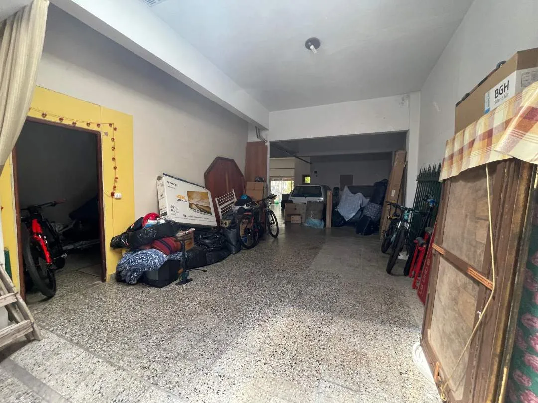 Galpon /depósito con 2 Departamentos en Block-Venta-Martín Coronado