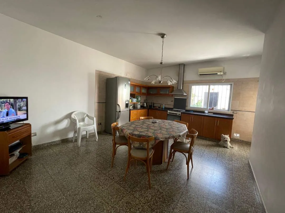 Galpon /depósito con 2 Departamentos en Block-Venta-Martín Coronado