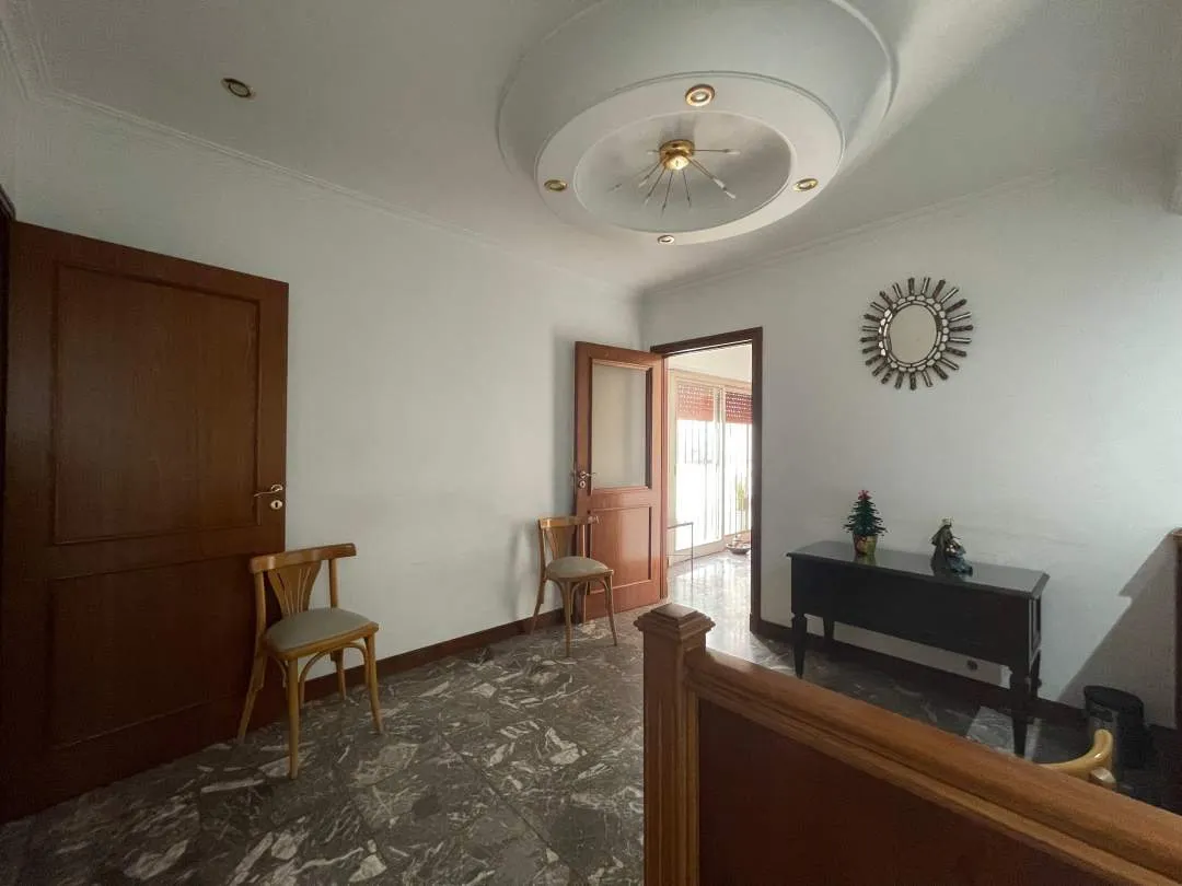 Galpon /depósito con 2 Departamentos en Block-Venta-Martín Coronado