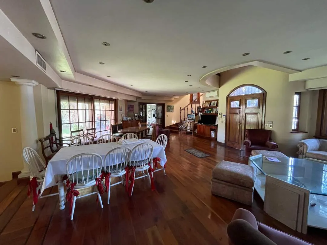 Espectacular Casa 6 ambientes Ciudad Jardin