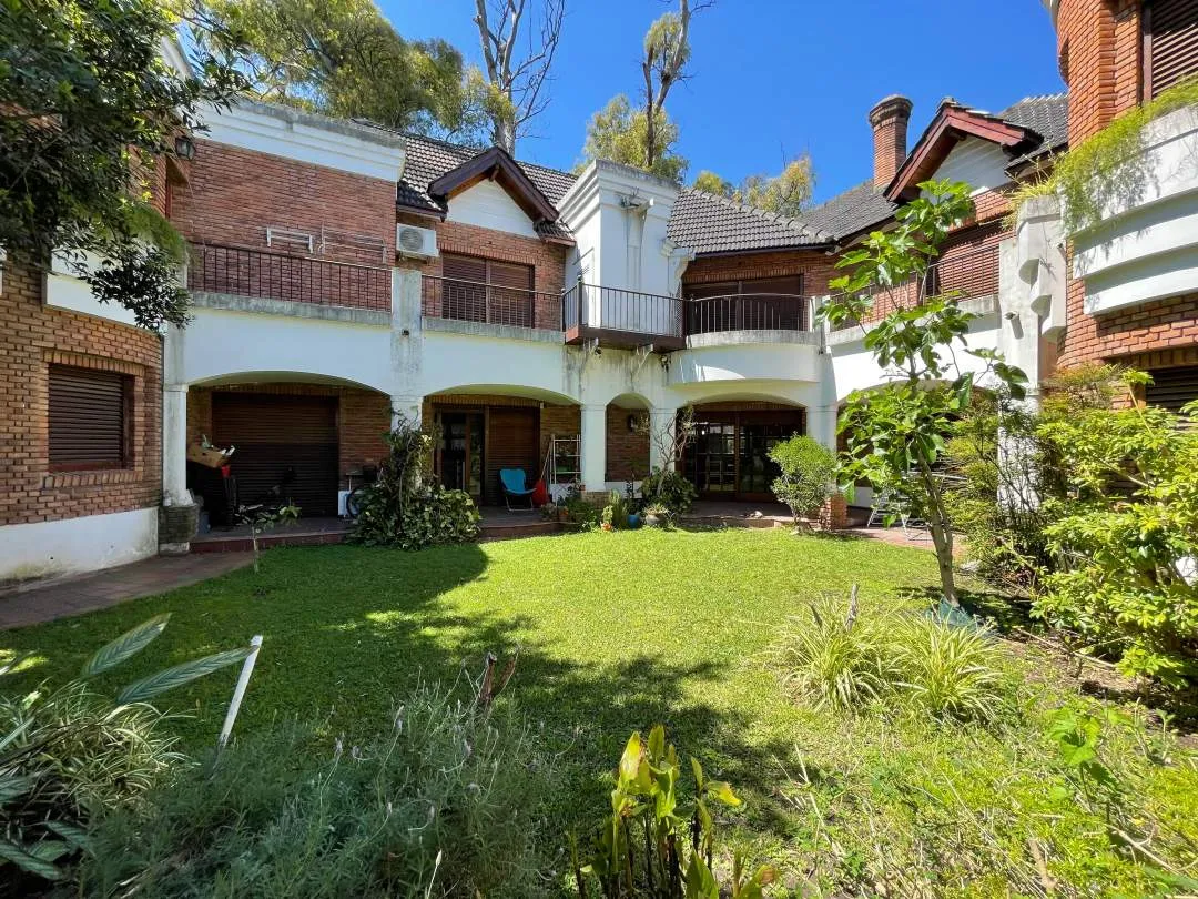 Espectacular Casa 6 ambientes Ciudad Jardin