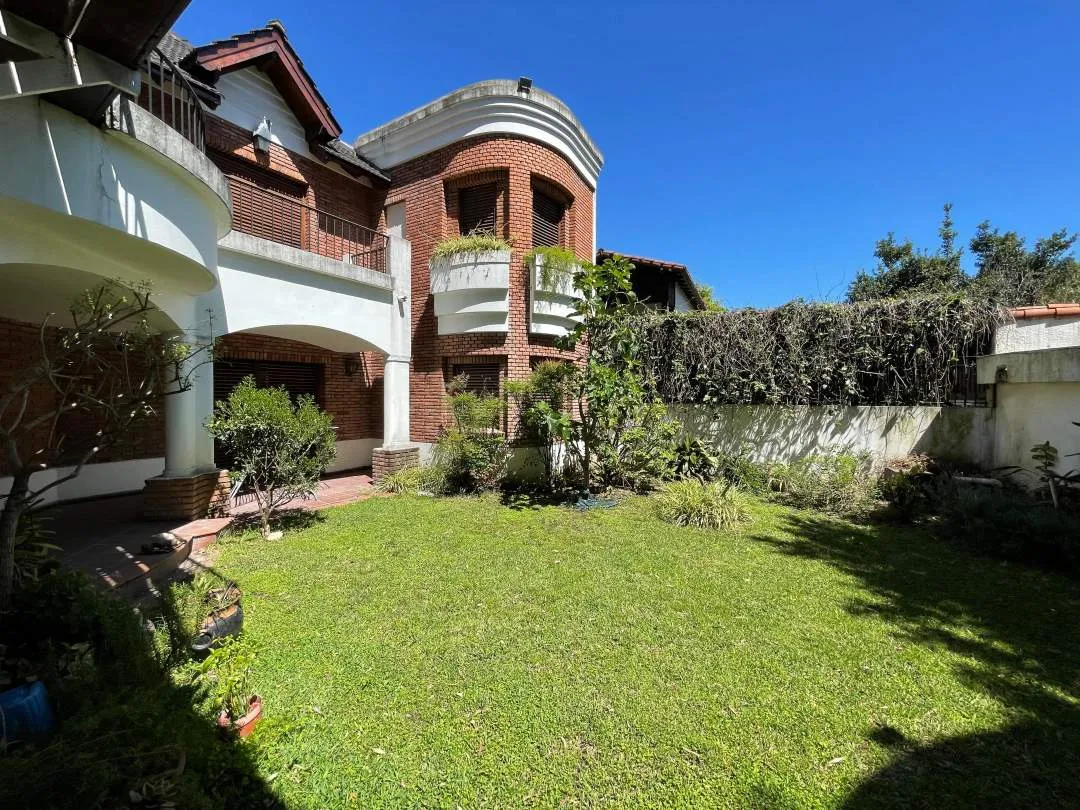 Espectacular Casa 6 ambientes Ciudad Jardin