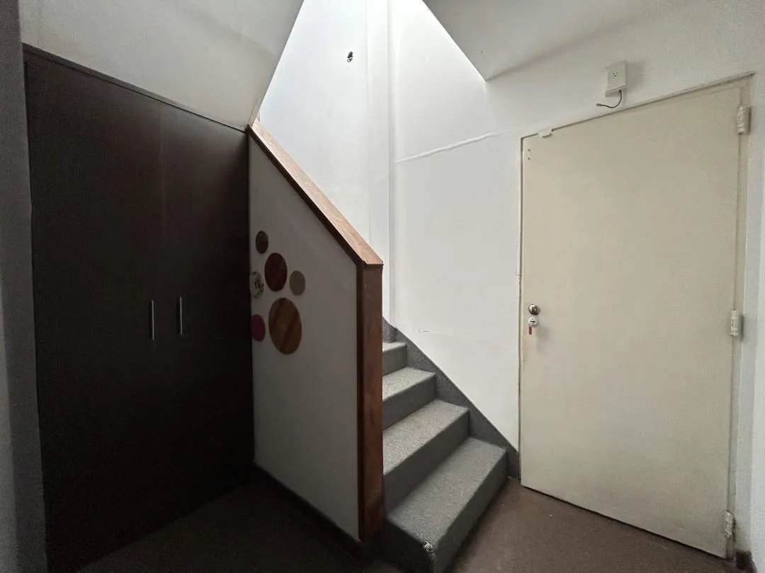 Hermosa propiedad de 5 ambientes en Caseros