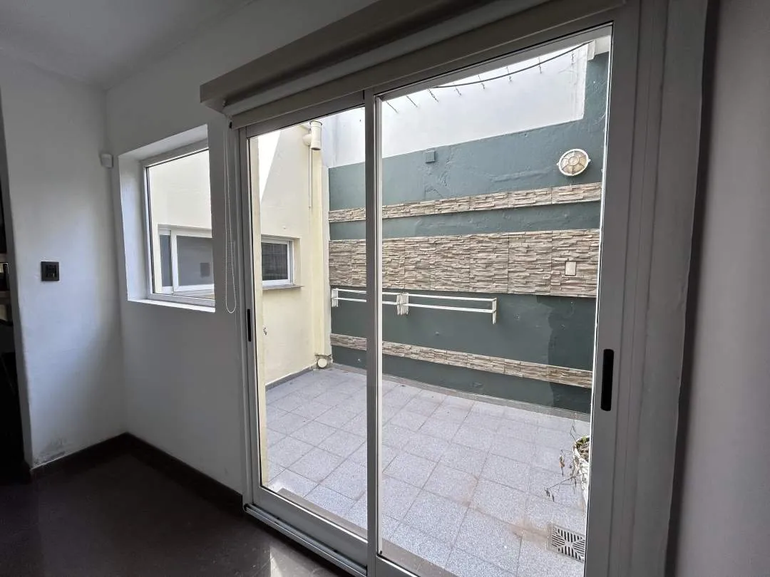 Hermosa propiedad de 5 ambientes en Caseros