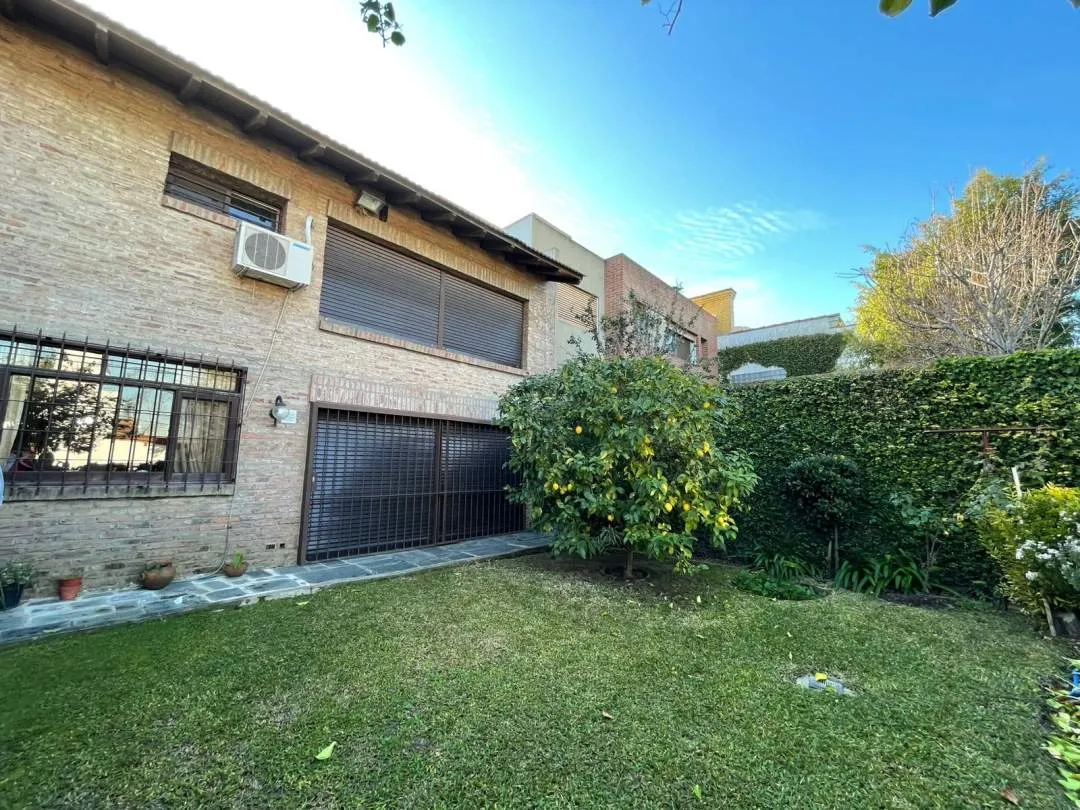 Casa-Venta-Ciudad Jardin 5 ambientes