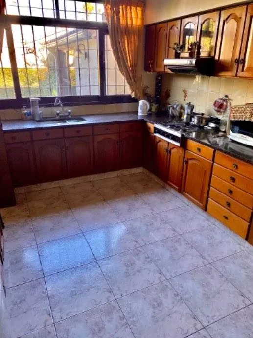 Casa-Venta-Ciudad Jardin 5 ambientes