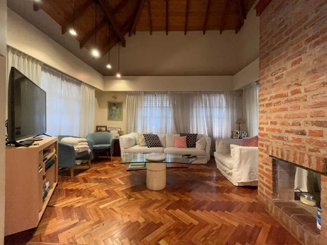 Casa en Venta  sobre Geranios - Ciudad Jardin