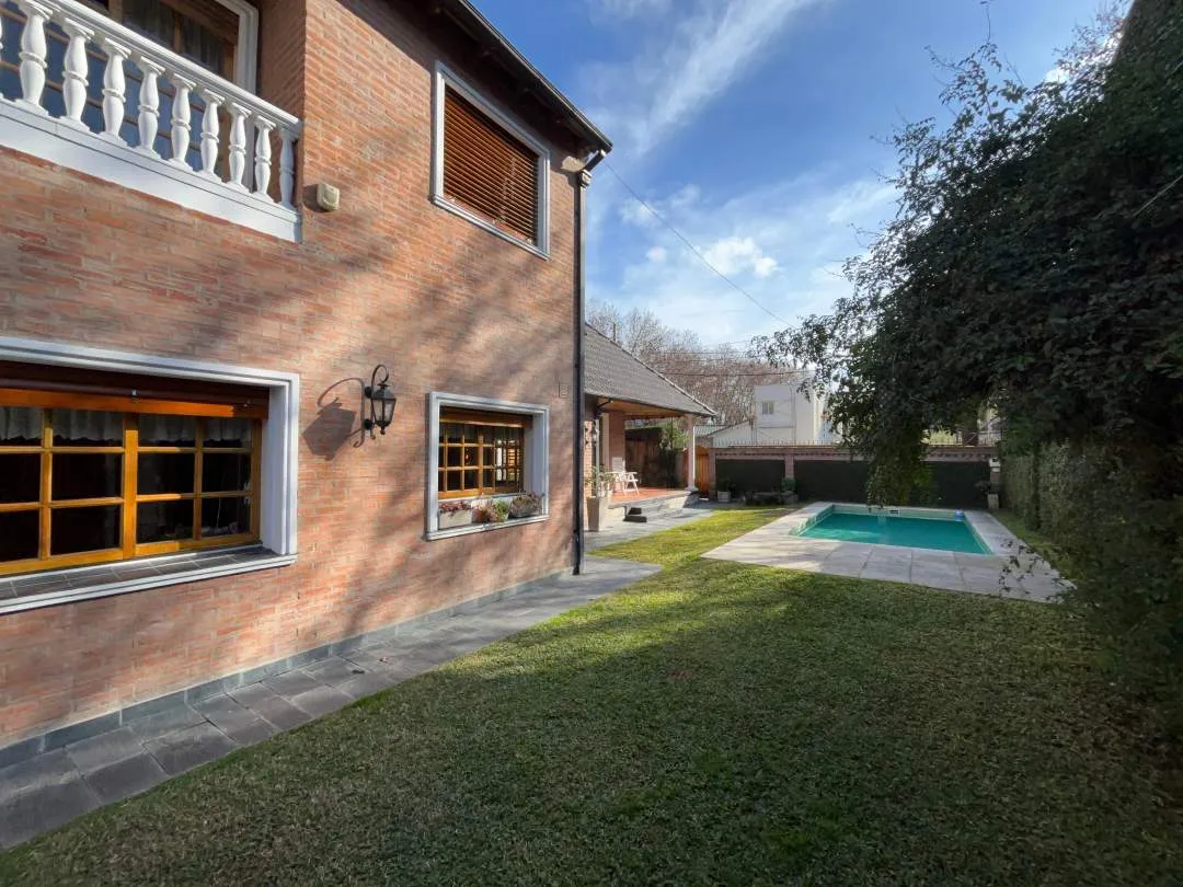 Casa en Venta  sobre Geranios - Ciudad Jardin