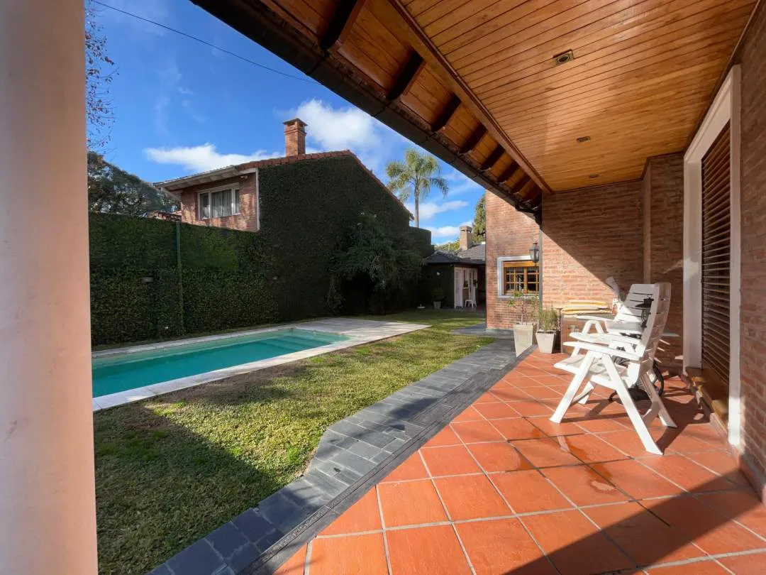 Casa en Venta  sobre Geranios - Ciudad Jardin