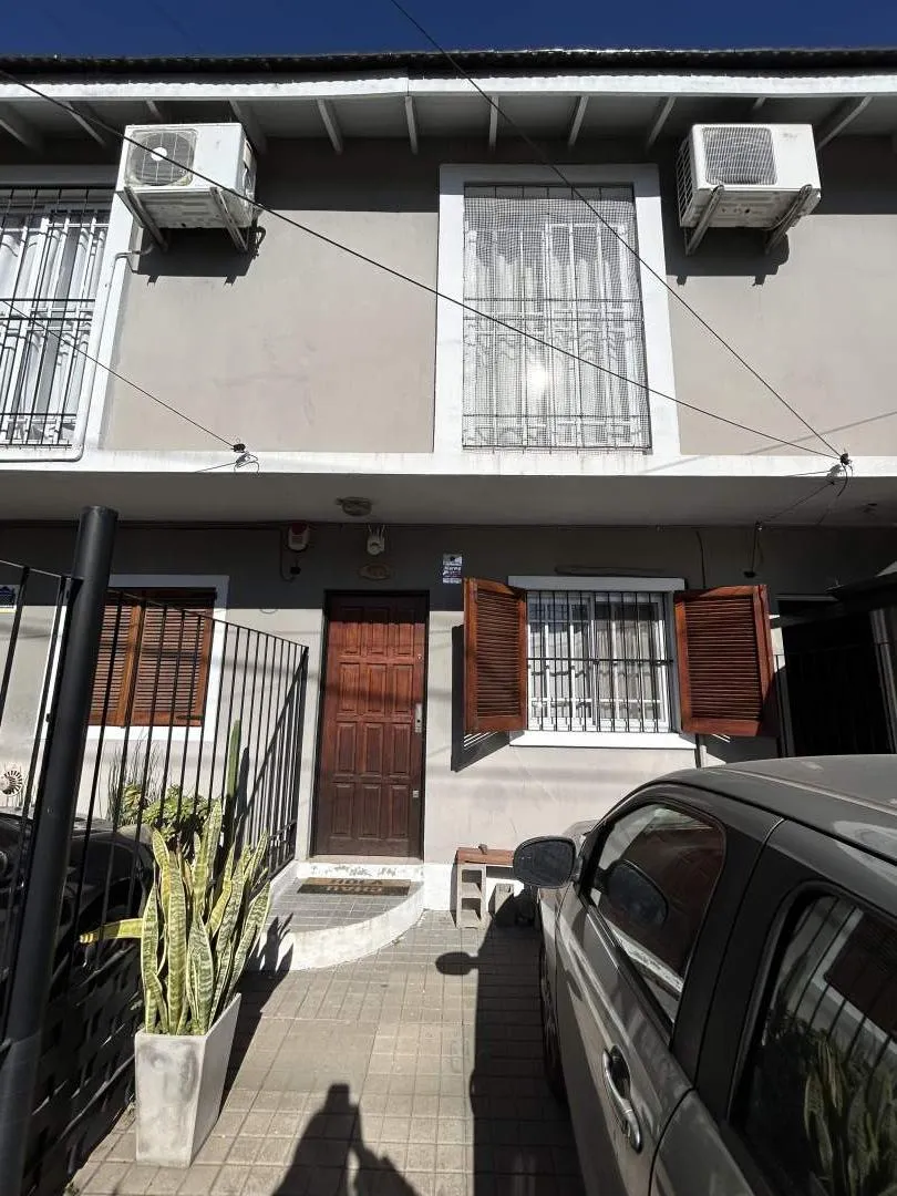 Hermosa Duplex-Venta-Martín Coronado
