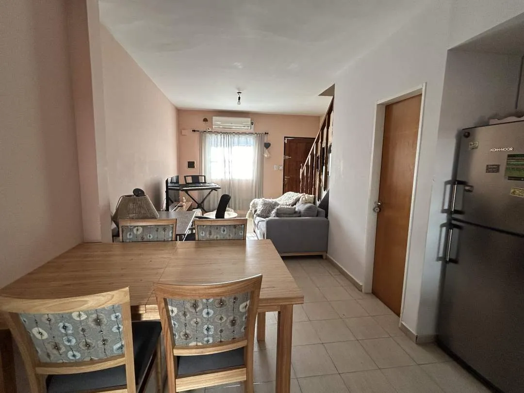 Hermosa Duplex-Venta-Martín Coronado
