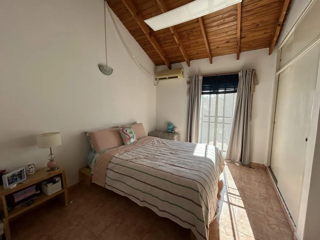 Hermosa Duplex-Venta-Martín Coronado
