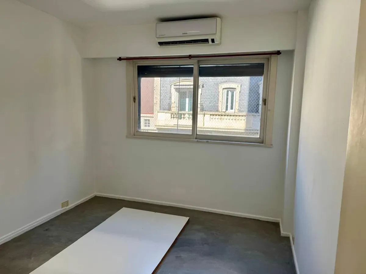 Suipacha 1200, Recoleta, Capital Federal.