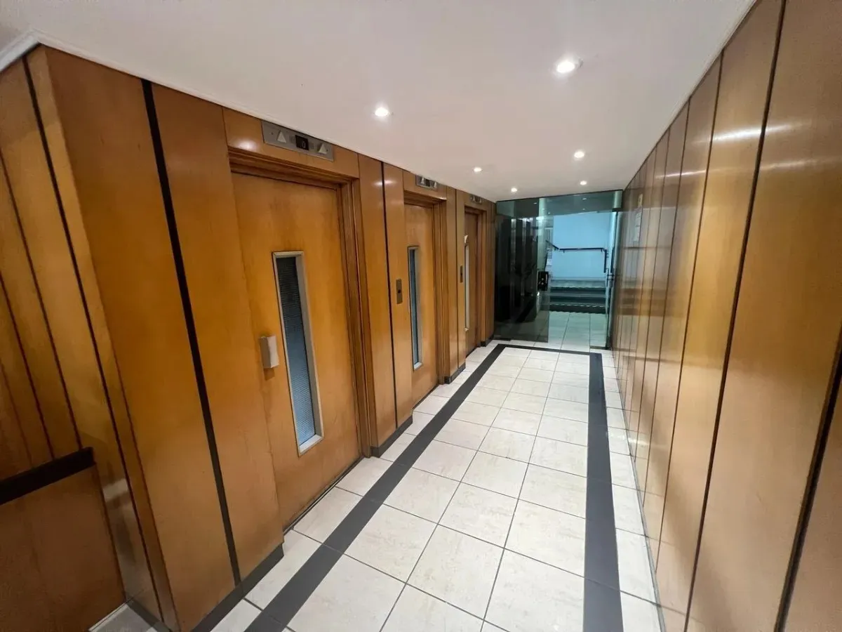 Excelente Semipiso De Oficinas Con Seguridad