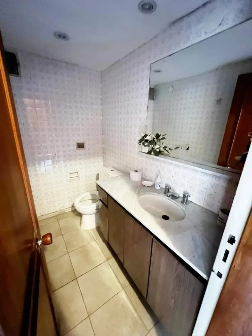 Excelente Semipiso De Oficinas Con Seguridad