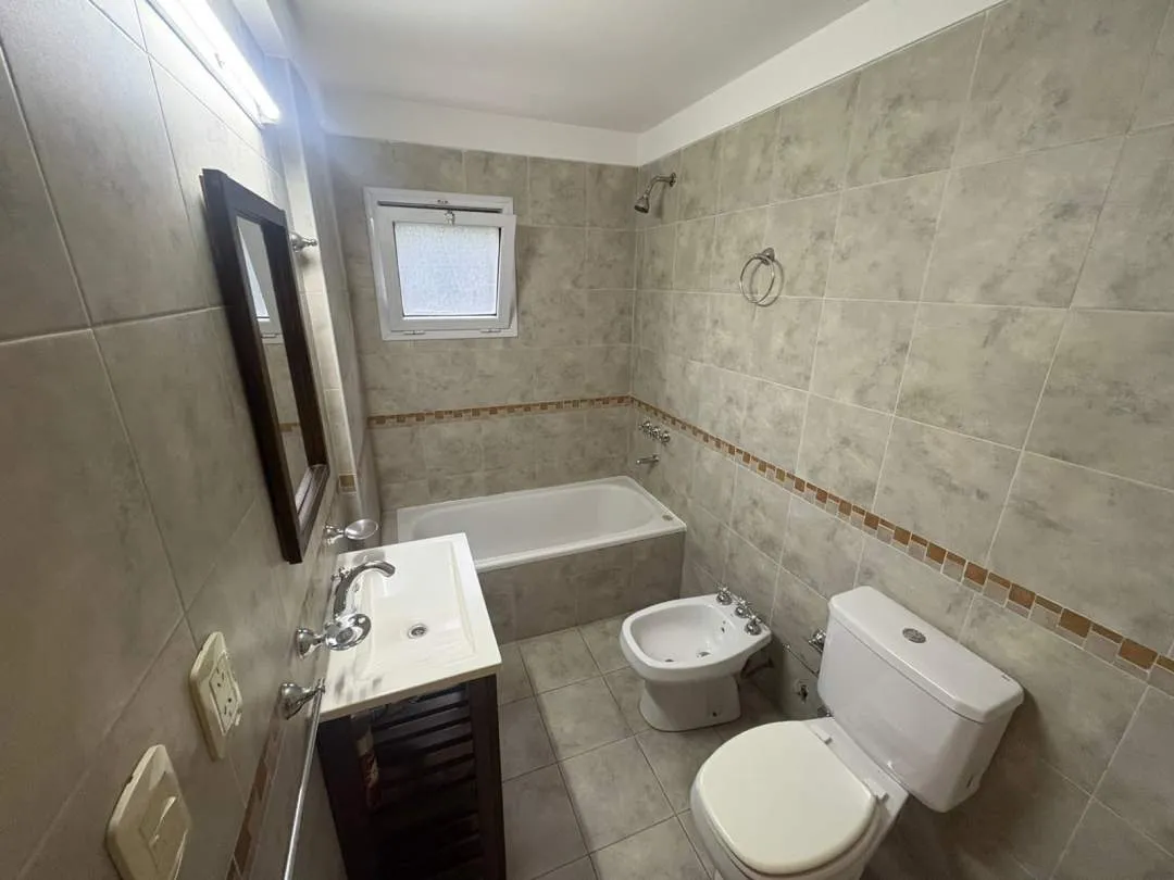 Departamento ideal inversor-Venta-Caseros